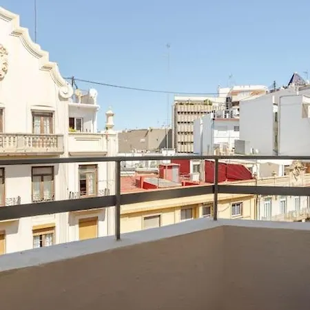 Colon Market Downtown * Valence