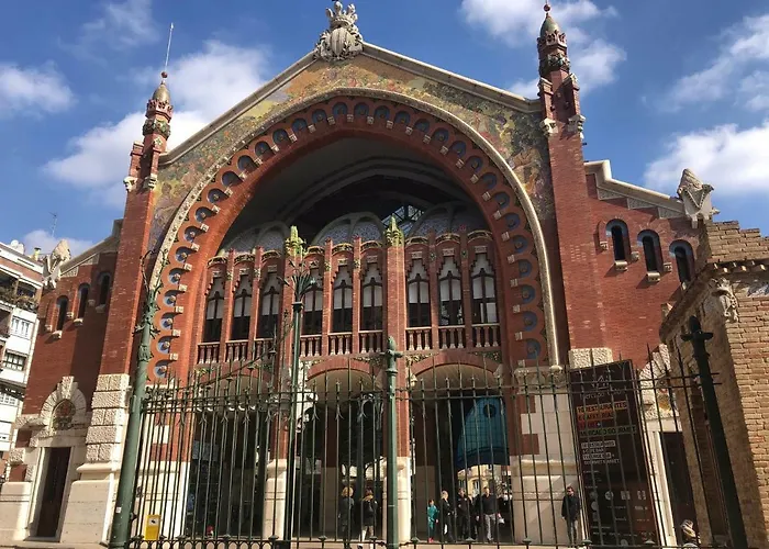 Colon Market Downtown * Валенсия